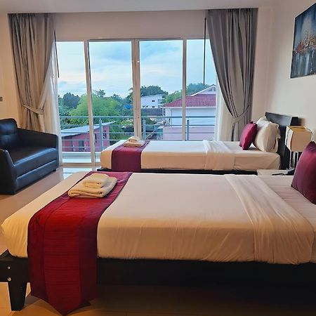 One World One Home Naiharn Hotel Rawai Екстериор снимка