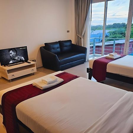 One World One Home Naiharn Hotel Rawai Екстериор снимка