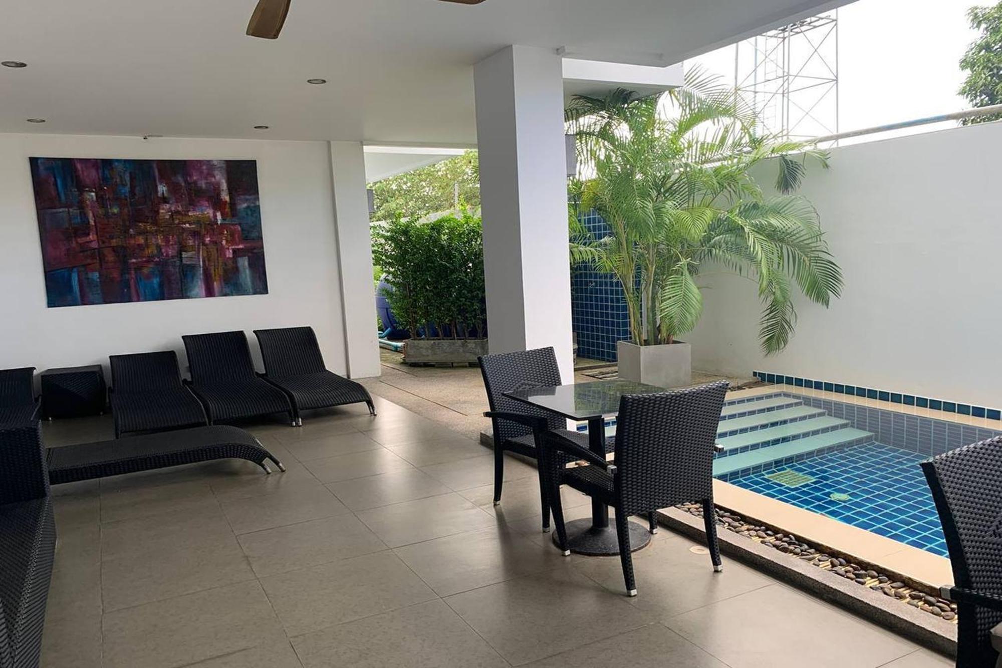 One World One Home Naiharn Hotel Rawai Екстериор снимка