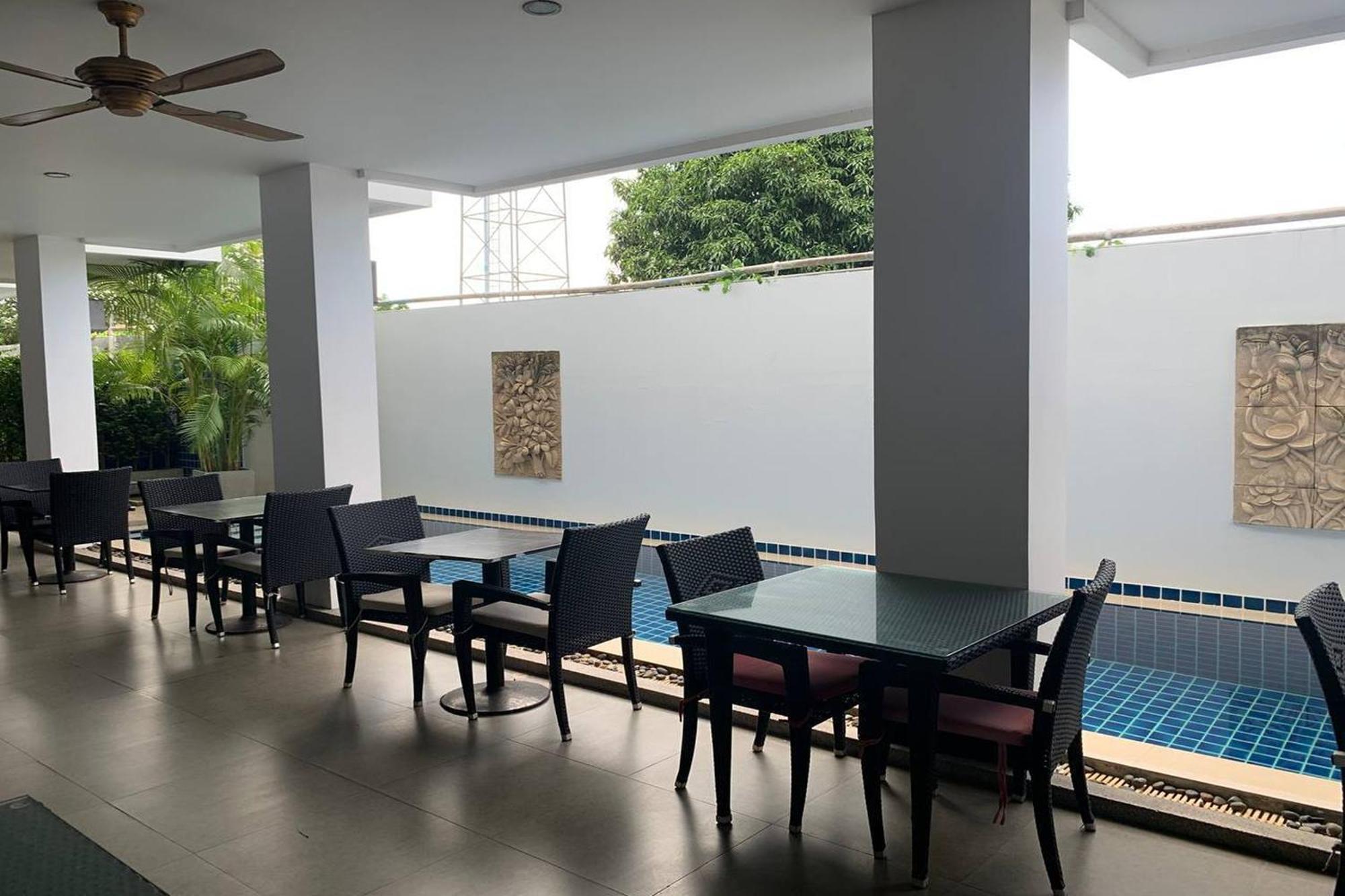 One World One Home Naiharn Hotel Rawai Екстериор снимка