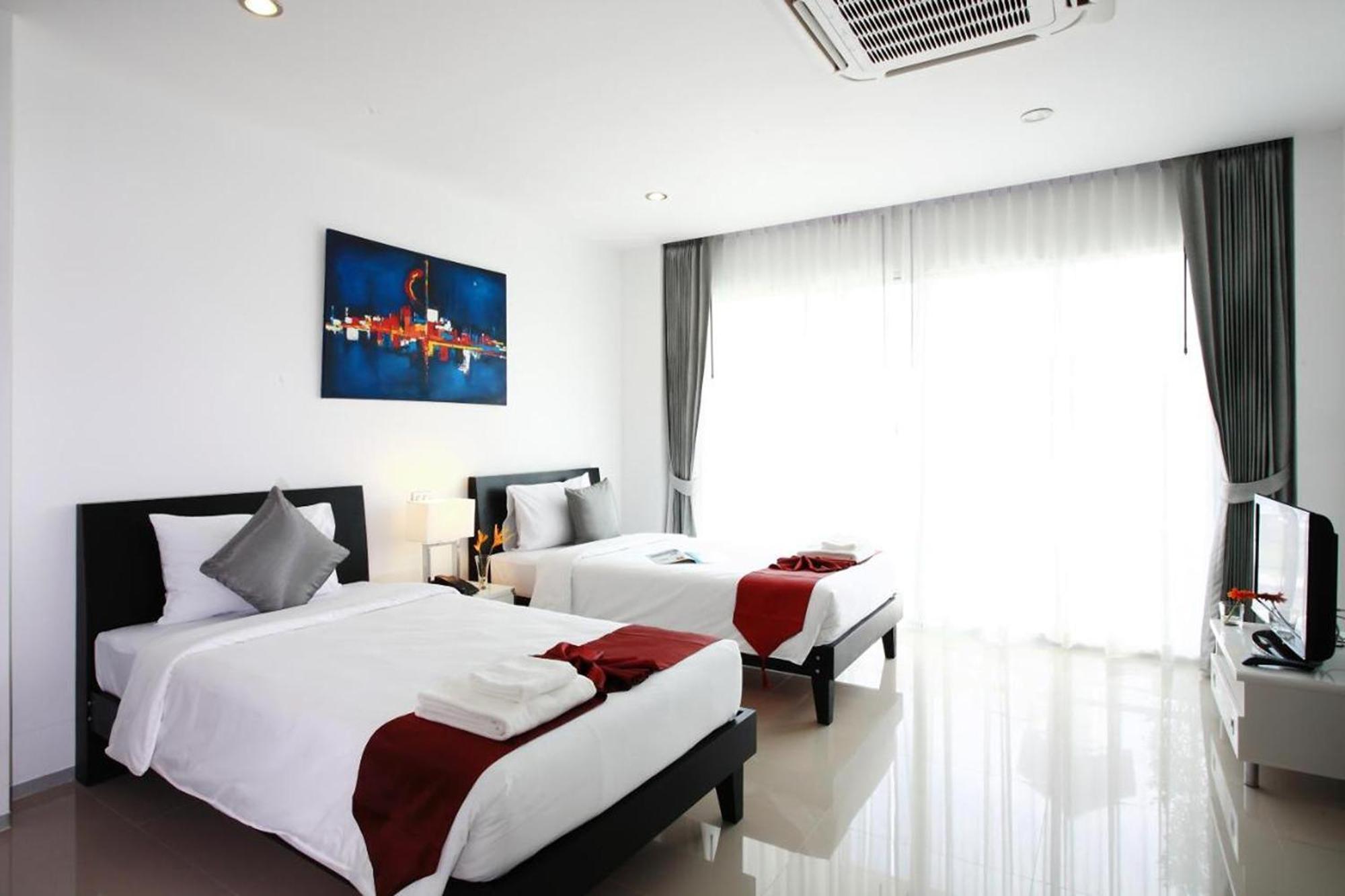 One World One Home Naiharn Hotel Rawai Екстериор снимка