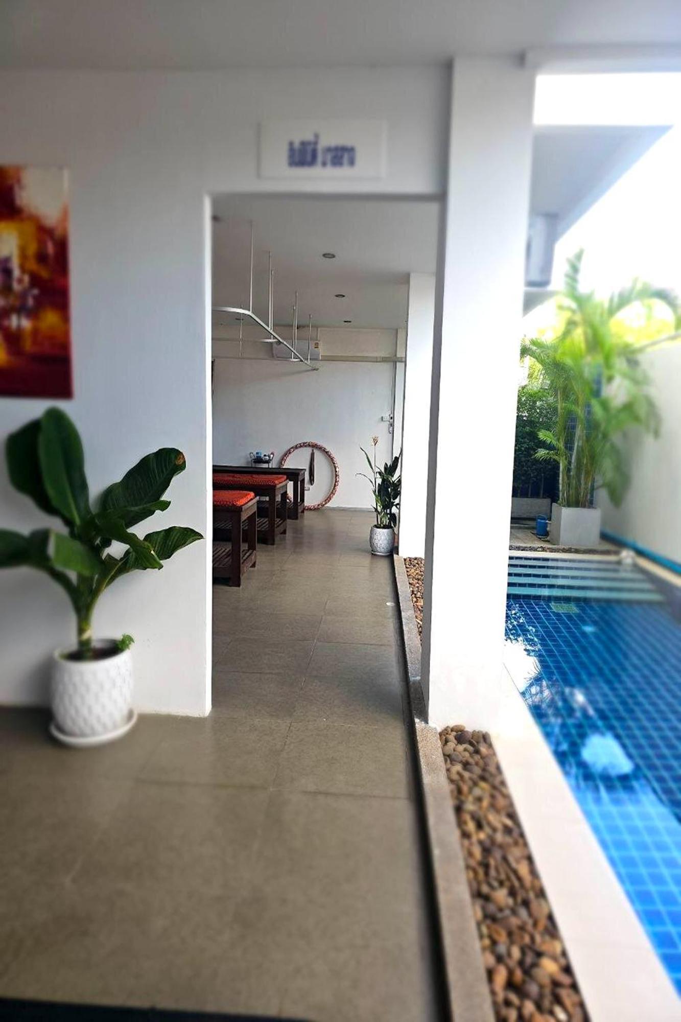 One World One Home Naiharn Hotel Rawai Екстериор снимка