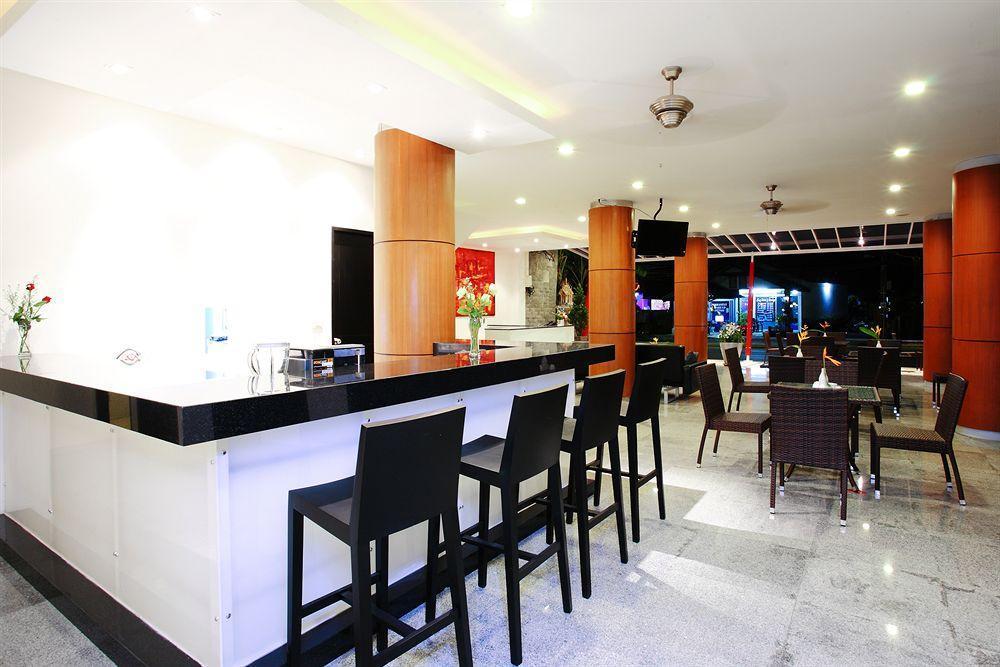 One World One Home Naiharn Hotel Rawai Екстериор снимка